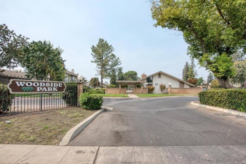 Townhouse By Fsu Savemartcenter * Fresno